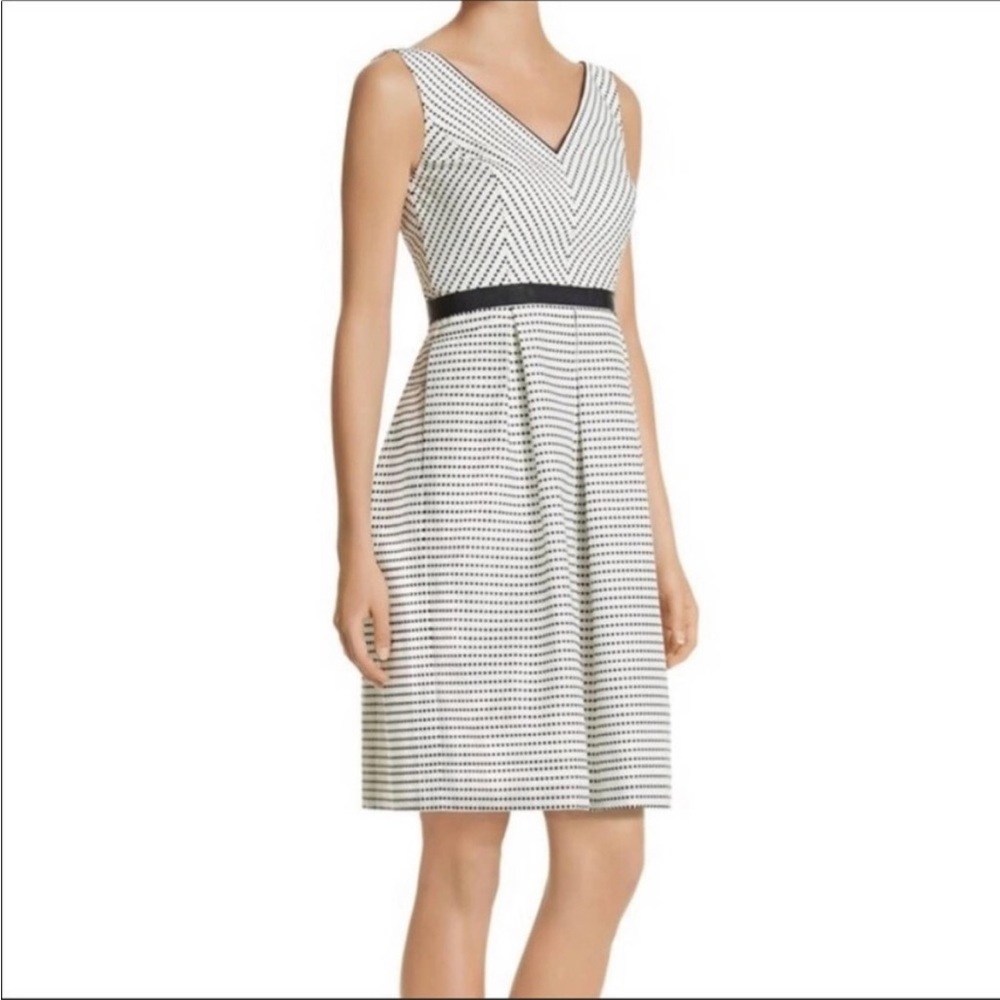 WHBM Black & White Dress 🙋🏻‍♀️